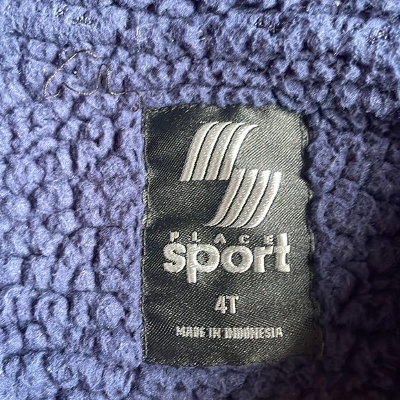 Fleece Jacket - Picture 4 of 7